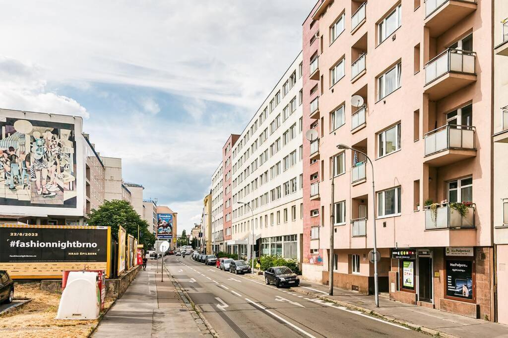 Bright And Central Suite With A Balcony Brno Zewnętrze zdjęcie