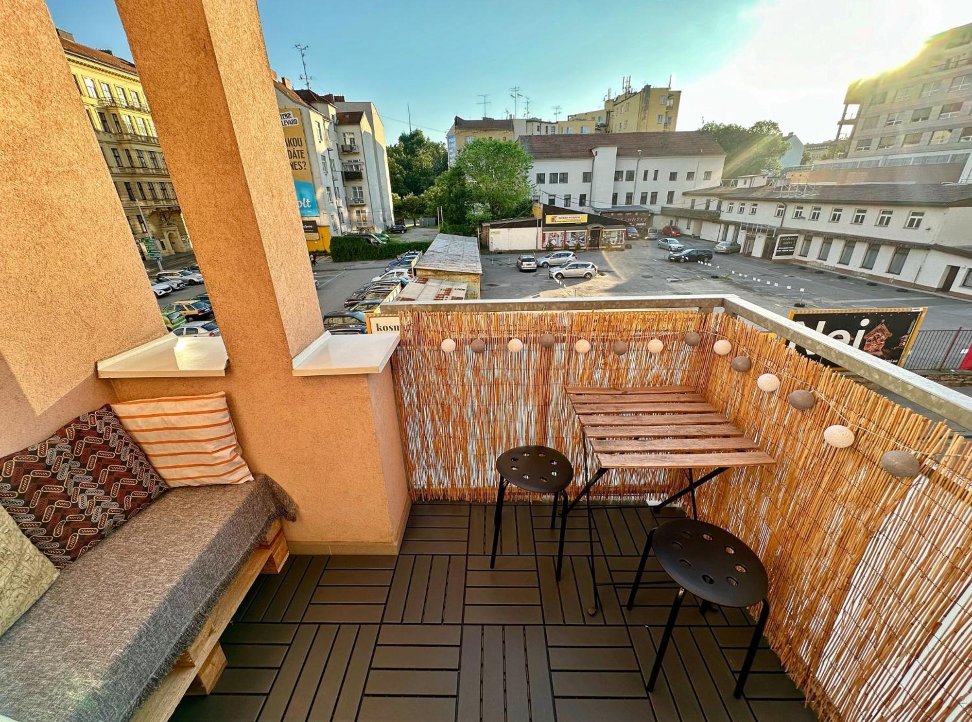 Bright And Central Suite With A Balcony Brno Zewnętrze zdjęcie